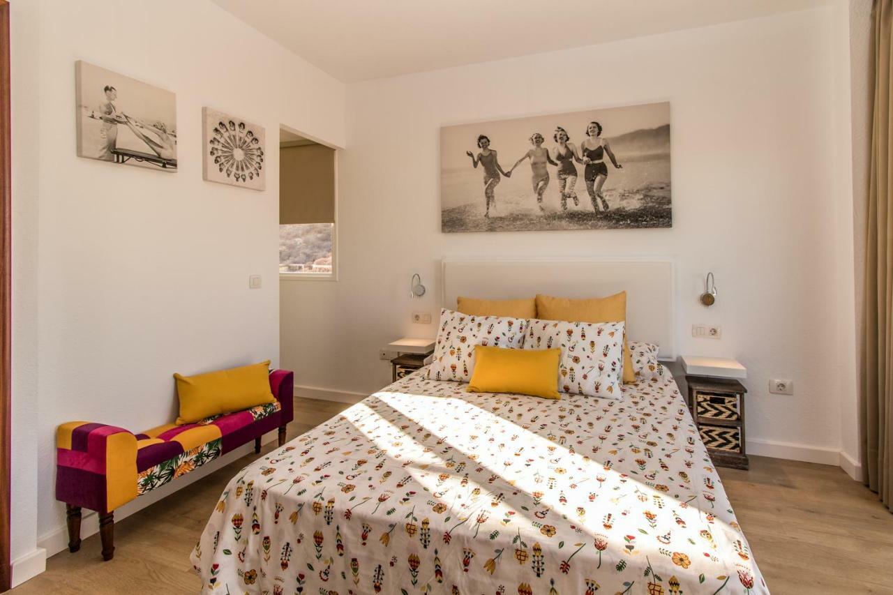 Duplex Palm Mar B32